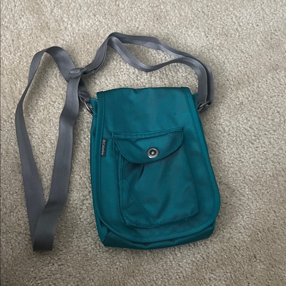 Columbia Teal and Gray Messenger Bag - Picture 1 of 4